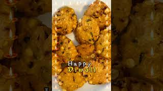 Happy Diwali 🪔 Special Snacks murukku vadai rolls 😋😋😋 [upl. by Assedo]