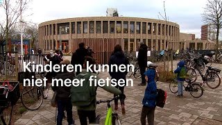 Kinderen weten niet meer hoe ze moeten fietsen [upl. by Tegdirb110]