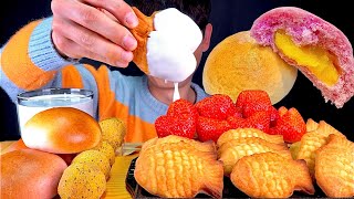 ASMR 겨울철간식 슈크림 붕어빵 호호호빵 뿌링치즈볼 생크림 딸기 찍먹방 Korean Style Dessert With Cheese Ball Strawberry MuKBang [upl. by Pascoe]