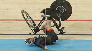 Team GB cyclist in heavy crash as medics rush to scene in gutting end to stars Olympics [upl. by Aneerb182]