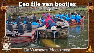 Efteling De Vliegende Hollander  File van bootjes [upl. by Pejsach]