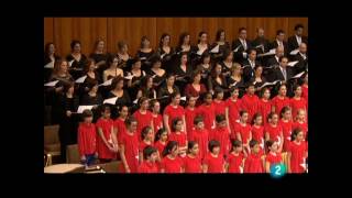 Adeste Fideles Concierto de Navidad Orquesta y Coro RTVE Alfredo García l Barítono [upl. by Eimmit]