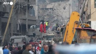 Raid israeliano nel centro di Beirut distrutto un edificio di 8 piani [upl. by Peggie]