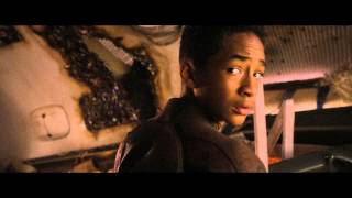 After Earth  Trailer [upl. by Neit298]