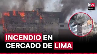 Incendio en Barrios Altos más de 10 unidades de bomberos atienden emergencia en jirón Áncash [upl. by Naivatco]