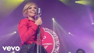 Gloria Trevi  Ese Hombre Es Malo En Vivo [upl. by Alabaster]