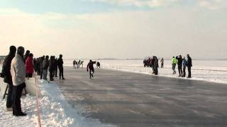 Marathon schaatsen op natuurijs op Schildmeer 29122010 deel 2 [upl. by Squires]