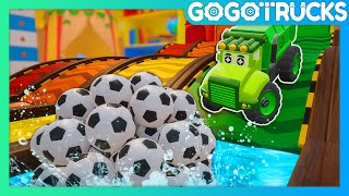 Baby Shark Song  Soccer ball dyeing game  Nursery Rhymes amp Kids Songs [upl. by Hey92]