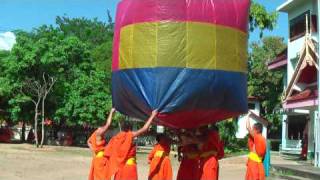 Khom Loy hot air balloons [upl. by Odlanyer]