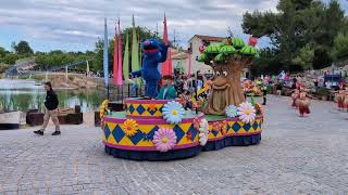 The End Of Day Parade At PortAventura World [upl. by Alanah]