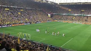 43 Freistoßtor von Alcacer in der 96 Minute  Dortmund 43 Augsburg  Blick von der Südtribüne [upl. by Annael]