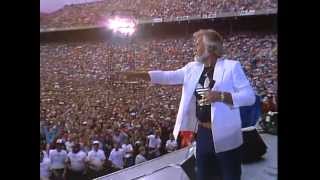 Kenny Rogers  Shes a Mystery Live at Farm Aid 1985 [upl. by Reuven]