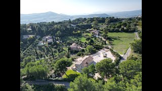 Le Castellet  Belle demeure familiale de 444 m2 rénové sur 3 niveaux 5100 m2 de terrain clos [upl. by Lundeen75]