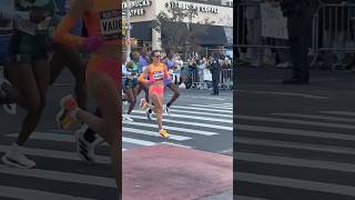 2024 NYC Marathon  Women’s 1st Place Leaders at Mile 175 on 84th St amp 1st Ave NYC [upl. by Eidnarb]