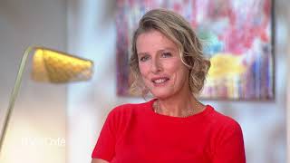 EXTRAIT  Karin Viard  quotEtre actrice ça me sauve de toutquot  Thé ou Café 290918 [upl. by Rehtse]