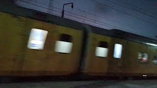 Rajendra Nagar Terminal Patna Tejas Rajdhani Express high speed passing Hathras Junction [upl. by Burnham]