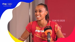 ANA PELETEIRO le pide a su PADRE que le perfeccione la estantería de sus medallas  Tokio 2020 [upl. by Nickey]