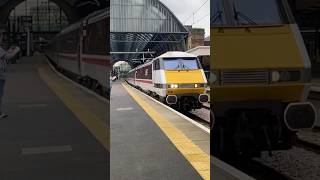 MEGA 6 tone from 91109 at Kings Cross 26102024 Thanks Driver [upl. by Atnwahsal]