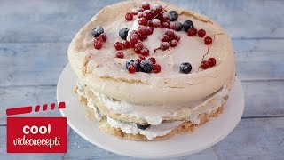 Pavlova torta [upl. by Nyladnek]