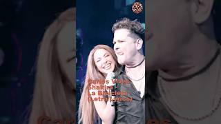 Shakira sorprende a Carlos Vives 😀🔥La Bicicleta [upl. by Ahsekar]