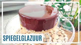 Spiegeltje spiegeltje  SPIEGELGLAZUUR  Zo maak je chocolade spiegelglazuur [upl. by Eneryt]