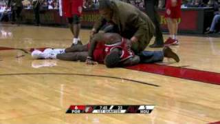 Greg Oden injury vs Houston Rockets [upl. by River]