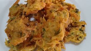 Ramzan Special recipe Aalu pakode Ramzan Special recipe رمضان اسپیشل الو پکوڑے trending YouTube [upl. by Arbed]