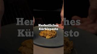 Herbstliches KürbisWalnussPesto 🍁 veganfood vegan autumnvibes [upl. by Xam]