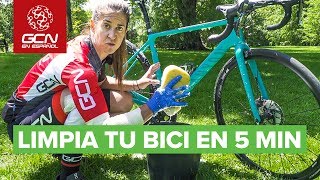 Cómo limpiar la bicicleta en 5 min [upl. by Ahsaeyt]