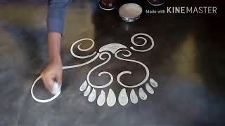 Very easy and simple bengali style laxmi pa alpona rangoli  mukesh arts [upl. by Repsaj]