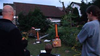 TeslaGrillen 17072010  Dual musical tesla coils play quotRhythm is a Dancerquot  MMC fail [upl. by Asp]