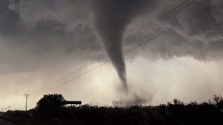 WINDTHORST TEXAS TORNADO THROWING TREES  May 25 2024 [upl. by Okkin]