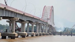 JEMBATAN TAYAN SANGGAU Terpanjang Sekalimantan [upl. by Nnil]