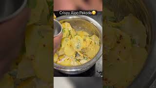 Crispy Aloo Pakoda  Yummy SNACk Bhajia Recipe 😋cooking GujaratiSnackbhajia BatatanaBhajia [upl. by Arim590]