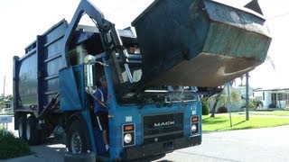 Garbage Trucks City of Venice [upl. by Kciv]