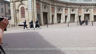 Cerimonia della Guardia Reale al Palazzo Reale di Stoccolma 🇸🇪 [upl. by Claus]