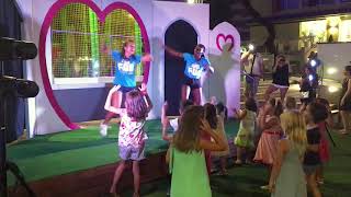 Baby Dance  Il cuoco pasticcione  Club Family Hotel [upl. by Balfore151]