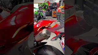 Dual akrapovic exhaust🔥 installed on Ducati panigale v4s🥵exhaustsound akrapovic akrapovicexhaust [upl. by Hanfurd291]