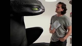 Toothless quottalksquot Oscars  How to Train Your Dragon 3 Interview  Extra Butter [upl. by Iolande]