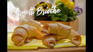 Cornetti Brioche Come quelli Sfogliati ma Facili e Veloci – Senza Glutine  VivoGlutenFree [upl. by Nnanerak]