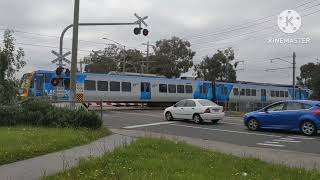 Station St Level crossing Thomastown [upl. by Abeh159]