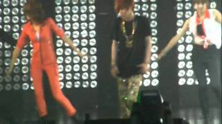 fancam 110610 SHINee Taemin  Dance Battle  SM TOWN in Paris [upl. by Nesto]