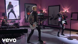 Machine Gun Kelly  ay maybe emo girl f WILLOW The Late Late Show with James Corden [upl. by Weylin]