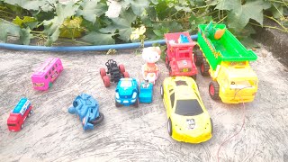 jangal me bahut toys collect Kiya car or gari or track or Ishu Babu khus ho gaya toys jangal [upl. by Schug]