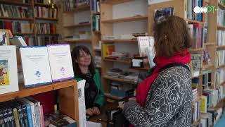 Única livraria portuguesa em França fica na praça onde “vive” Emily in Paris [upl. by Tillford567]