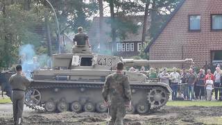 DasPanzermuseum VidCast  Veranstaltungen Stahl auf der Heide I  Panzer IVwmv [upl. by Ruhl503]