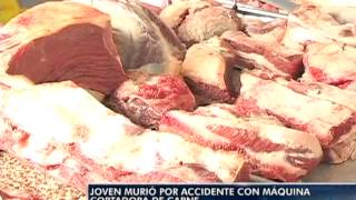 Joven murió por accidente con máquina cortadora de carne [upl. by Dragelin674]