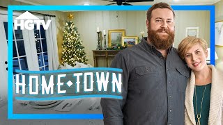 Christmas in July Couple Gets Fresh Start in Cozy Home  Full Episode Recap  Home Town  HGTV [upl. by Eatnohs]