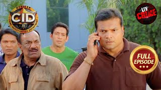 Team CID पर Culprit ने फेंका एक ‘Bomb’  CID  Best From TV  8 Nov 2023  Full Episode [upl. by Yorke30]