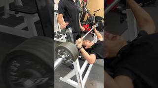 Benching 1 Plate vs 9 Fives gym [upl. by Corenda]